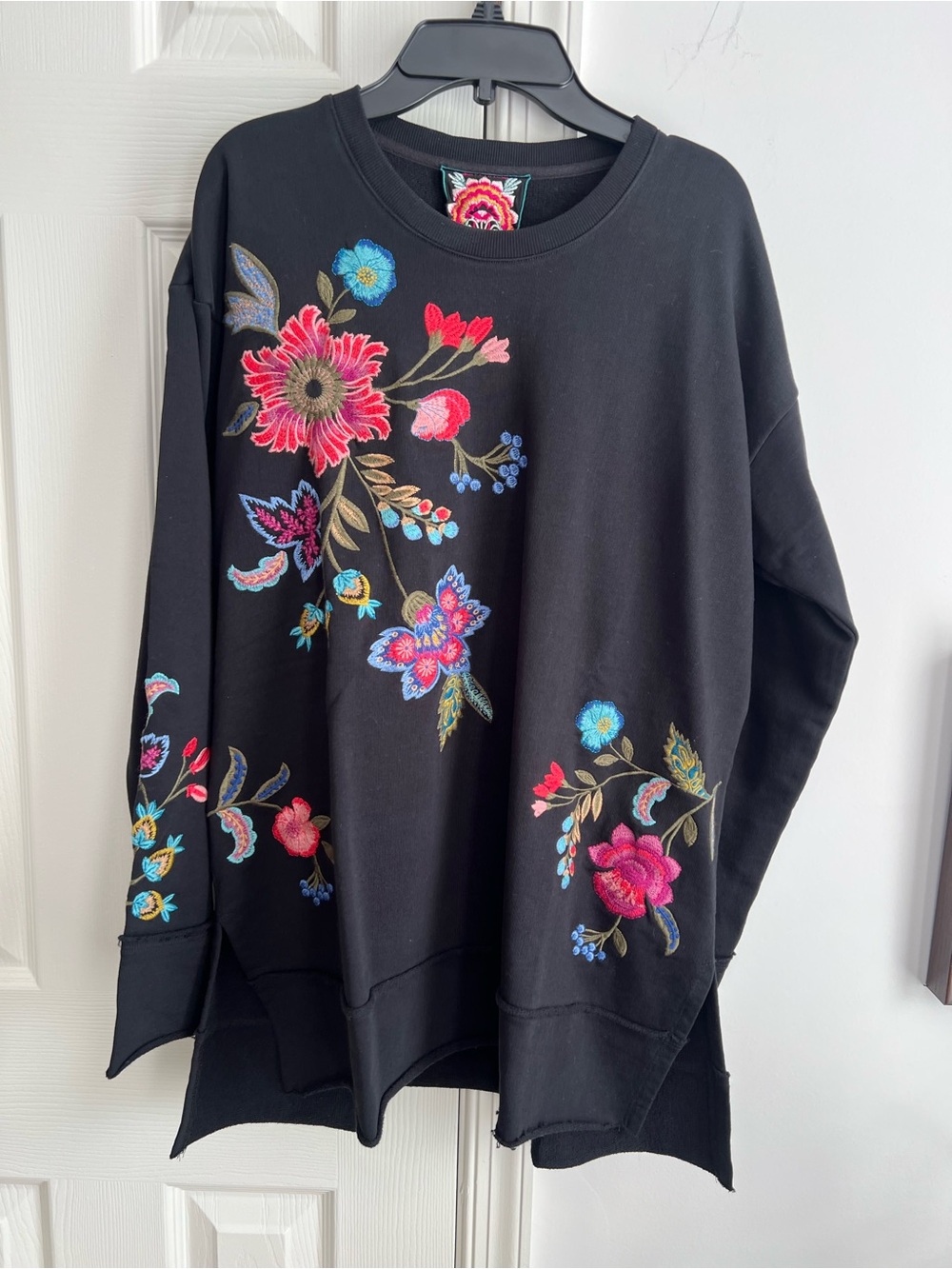 Johnny Was Black Sweatshirt with Multicolor Floral Embroidery M